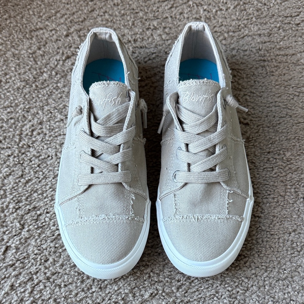 Blowfish casual shoes